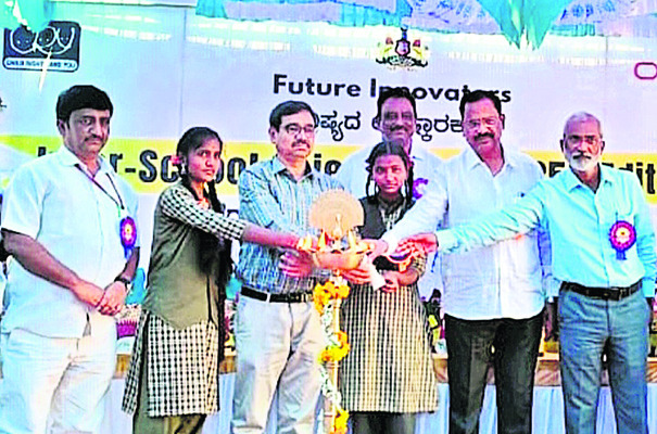 విశాఖపట్నం రైలును  రాయచూరు వరకు నడపాలి 2