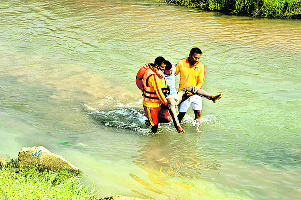  మేడారంలో నేడు  మంత్రుల పర్యటన
1