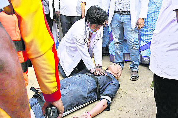 మోరంచ మళ్లీ ఉప్పొంగితే..
1