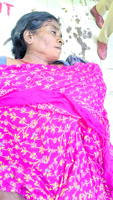 తెల్లారిన కూలీల బతుకులు..!2