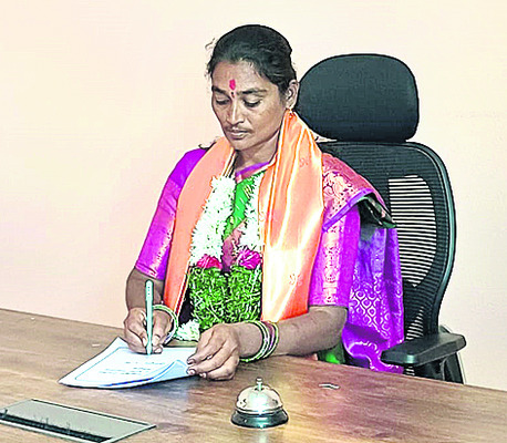 పైడిపల్లిలో ప్రశాంతంగా ప్రమాణ స్వీకారం1