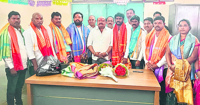 పాలన మురువాలె!1