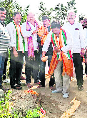 పనులు మొదలెట్టారు1