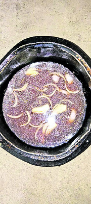 విద్యార్థులకు నీళ్ల చారుతోనే భోజనం1