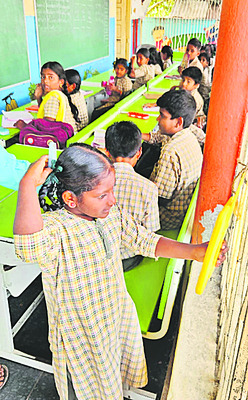 ‘ముస్తాబు’ చేయలేక అవస్థలు 4