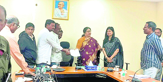 ఎగువమా‘నీటి’ విడుదల
2