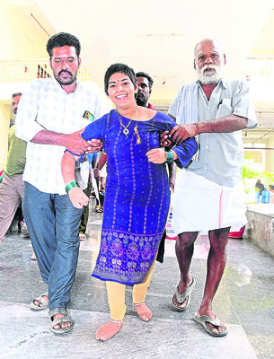 సహజత్వం కోల్పోయిన జీవితాలు.. అర్ధాకలి బతుకులు.. దారి లే6