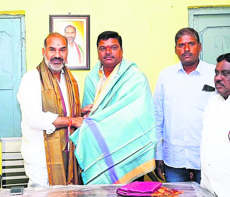 మూడు దశాబ్దాలు.. ఒకే కుటుంబం2