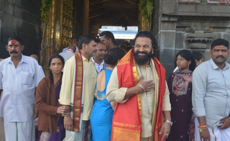 Rishab Shetty visited the Tirumala Sri Vari Temple Photos5