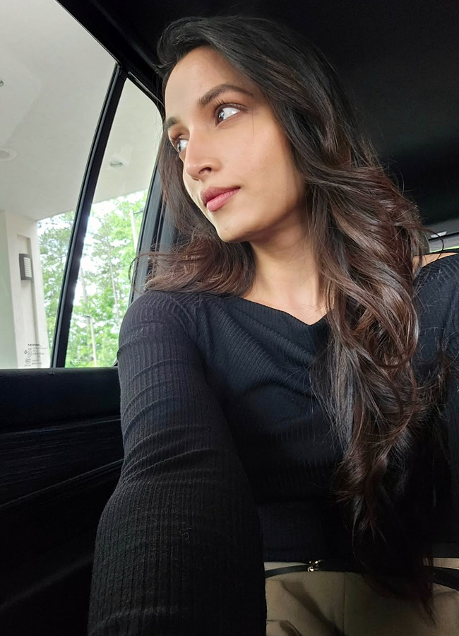 KGF movie beauty Srinidhi Shetty shared photos with memories of 2025 (Photos)13