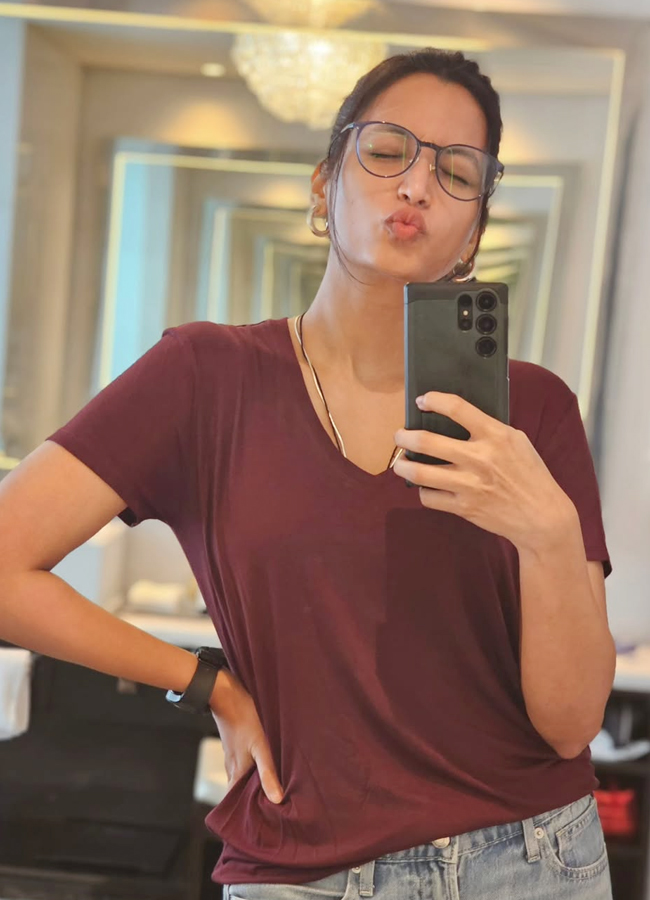 KGF movie beauty Srinidhi Shetty shared photos with memories of 2025 (Photos)3