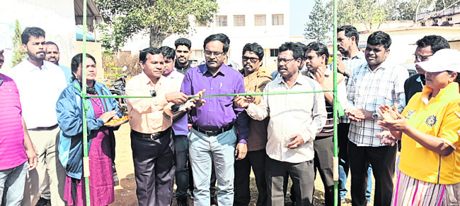 ఉత్సాహంగా జిల్లాస్థాయి క్రీడాపోటీలు 1