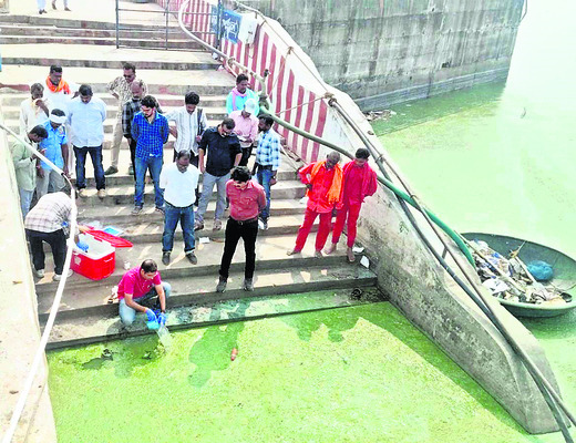 మంత్రులే లేఖలు రాయడం బాధాకరం2