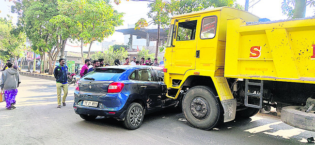 ‘యావర్' చుట్టూ రాజకీయం1