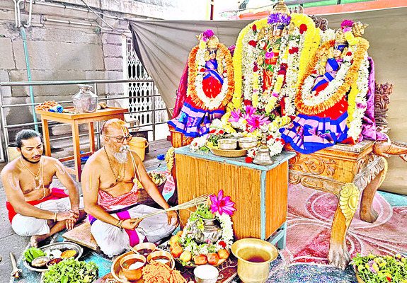 కడప రాయుడి కోవెలలో కల్యాణ రాగం 1