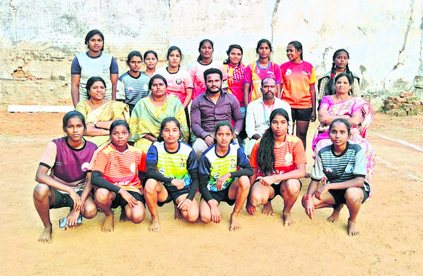 6,012 టన్నుల యూరియా పంపిణీ : డీఏఓ 2