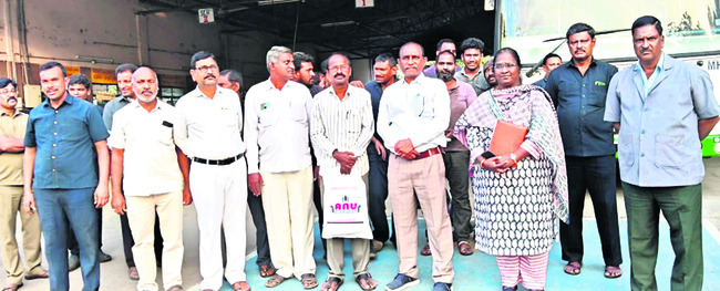 ప్రైవేట్‌ భవనం పరిశీలన1