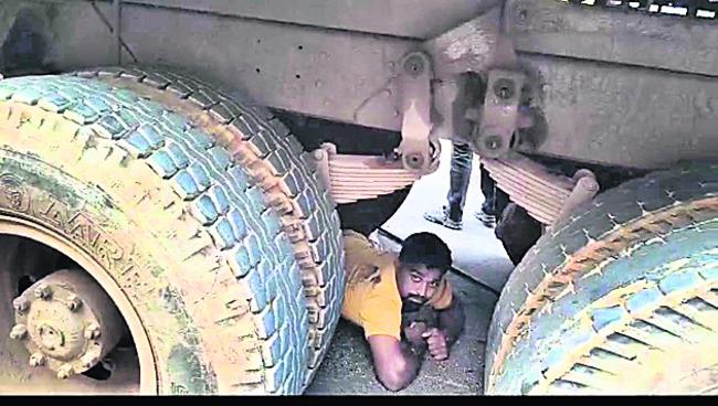 గండం గడిచింది.. 1