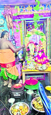 కొనసాగుతున్న ధనుర్మాస పూజలు 5