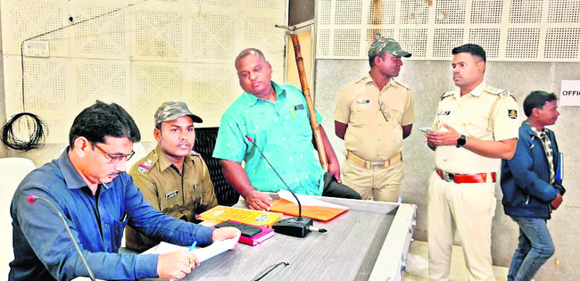 ఉపాధి పేరిట మోసం! 1