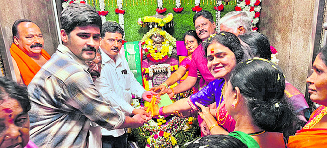 క్రిస్మస్‌ పండుగకు ఏర్పాట్లు పూర్తి 3