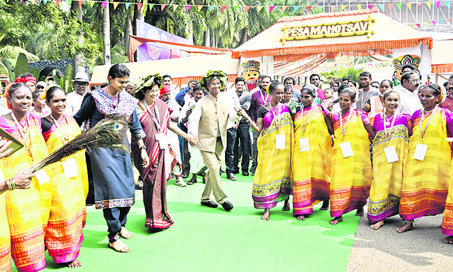 అట్టహాసంగా పీసా మహోత్సవ్‌ 6