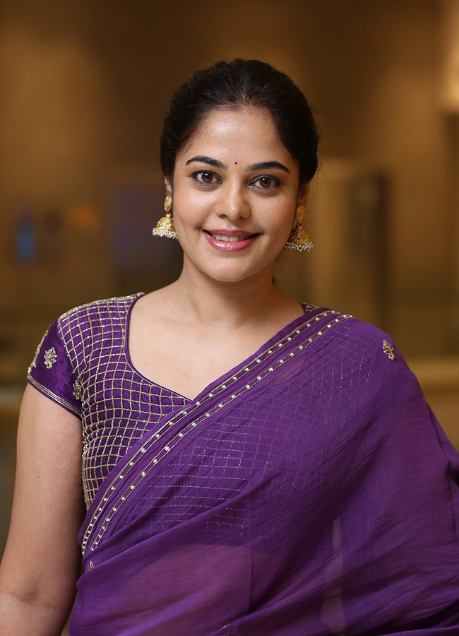 Dhandoraa Movie : Tollywood Actress Bindhu Madhavi HD Photos17