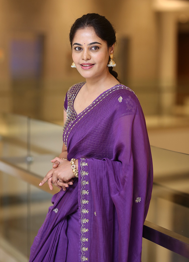 Dhandoraa Movie : Tollywood Actress Bindhu Madhavi HD Photos3