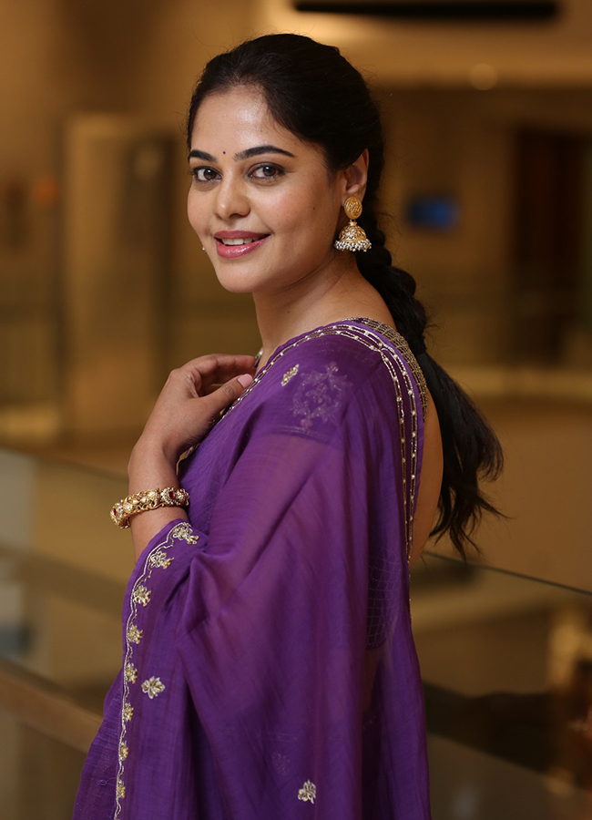 Dhandoraa Movie : Tollywood Actress Bindhu Madhavi HD Photos9