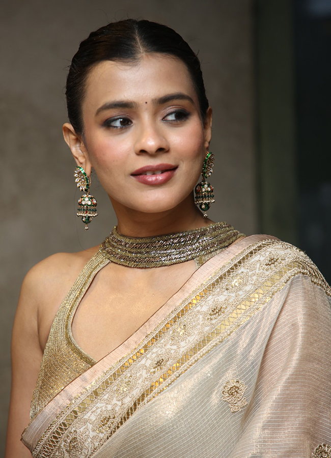 Eesha Movie : Tollywood Actress Hebah Patel HD Photos2