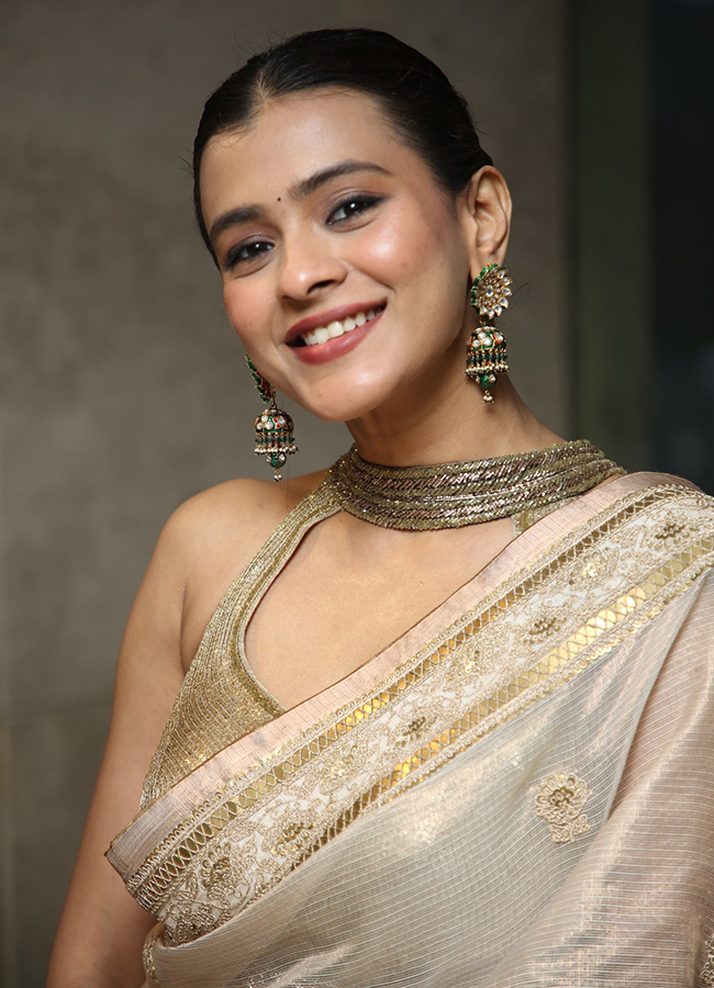 Eesha Movie : Tollywood Actress Hebah Patel HD Photos3