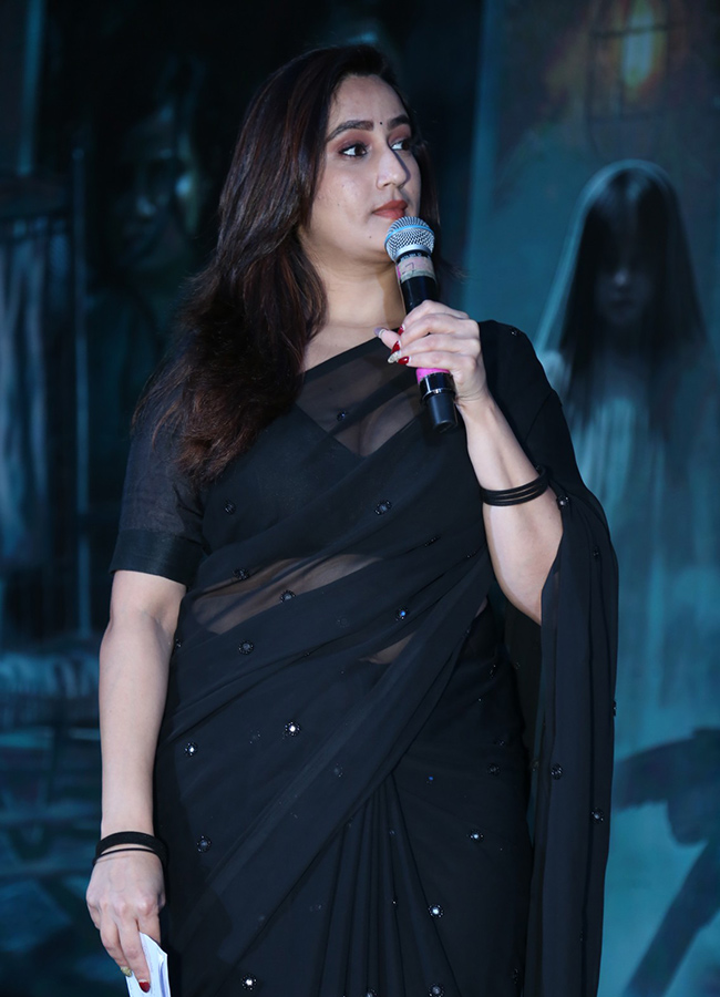 Eesha Movie Pre Release Event Photo Gallery15