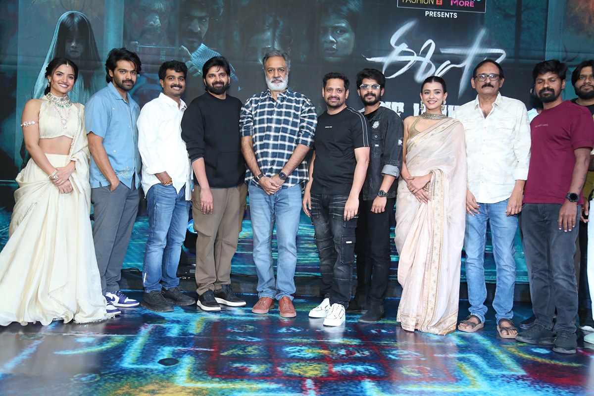 Eesha Movie Pre Release Event Photo Gallery20