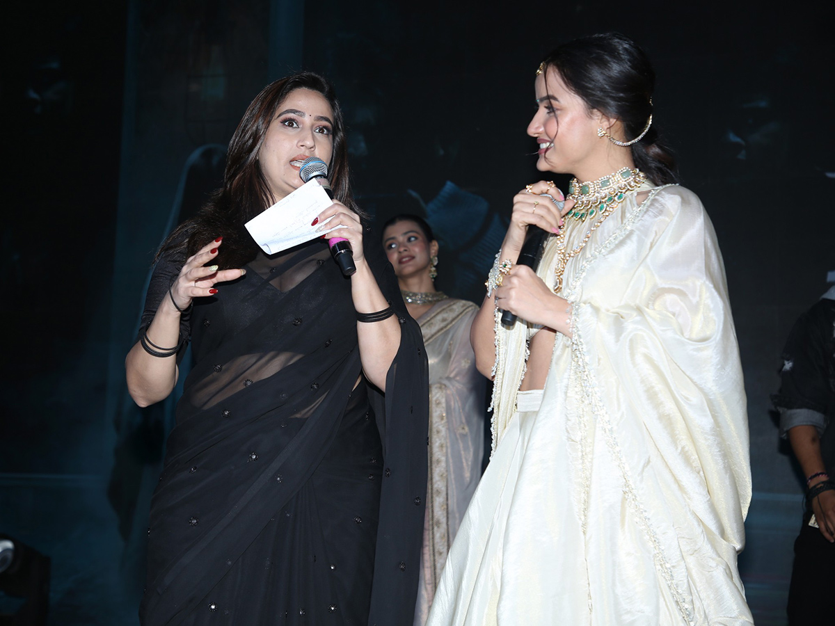 Eesha Movie Pre Release Event Photo Gallery26