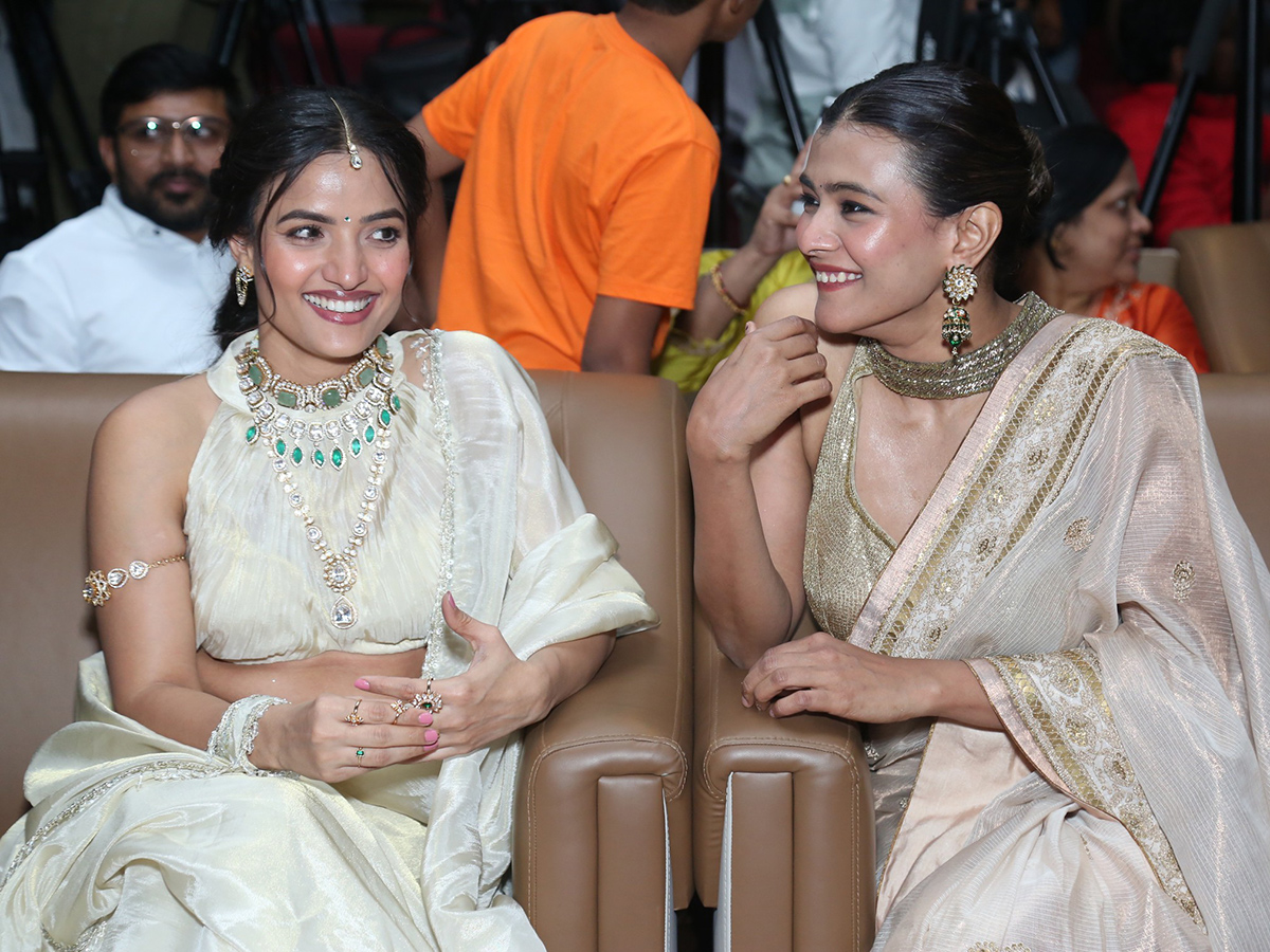 Eesha Movie Pre Release Event Photo Gallery3