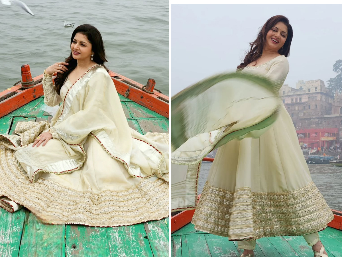 Senior Actress Bhagyashree Varanasi Trip Photos1