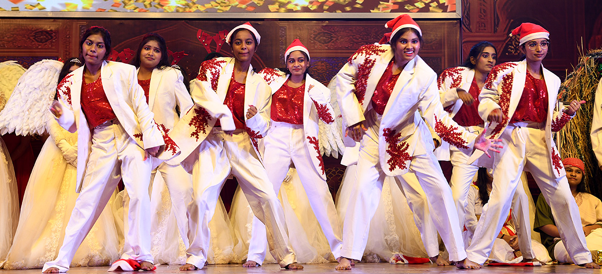 The students of Villa Marie College gave a stunning performance16