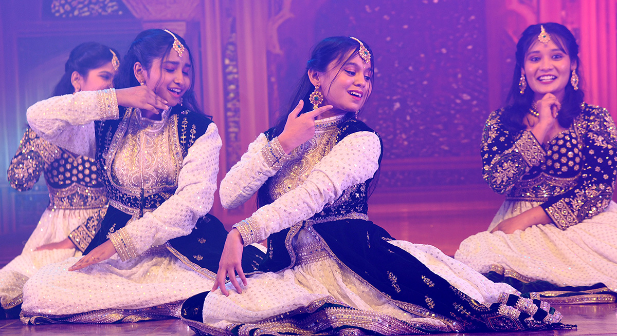 The students of Villa Marie College gave a stunning performance25