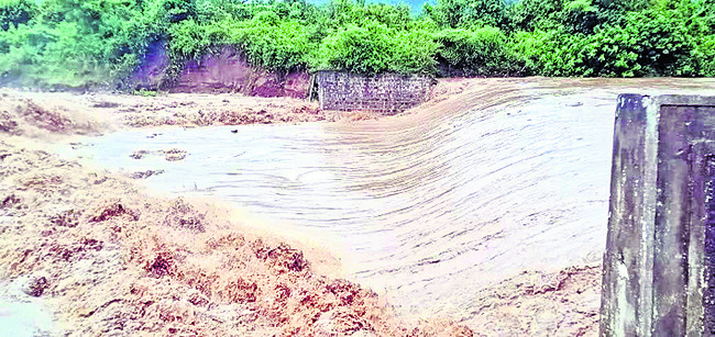 పైడిగాంపై నిర్లక్ష్యమేలా..?2