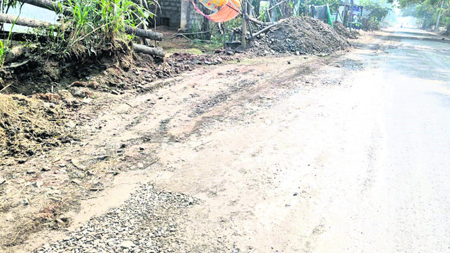 రూ.కోట్లు గుల్ల.. నాణ్యత డొల్ల 1