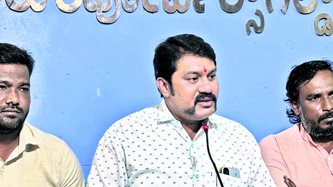 వైద్యాధికారులపై చర్యలేవీ?4