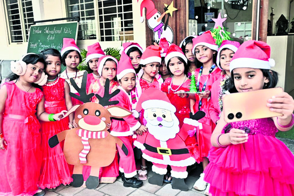 ఆటో వీలింగ్‌..  ఒకరి అరెస్ట్‌ 3