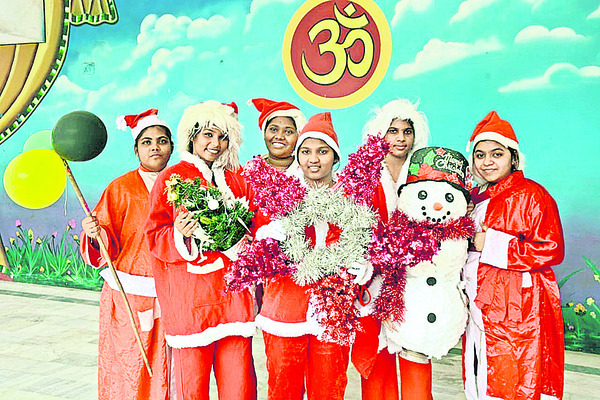 కోలాహలం! 1