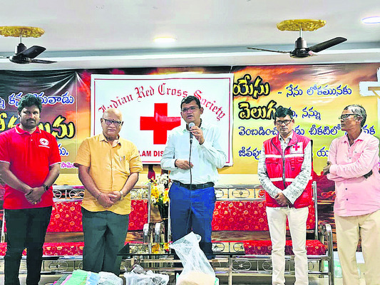 కుష్టు వ్యాధిగ్రస్తులకు అండగా ఉంటాం 1