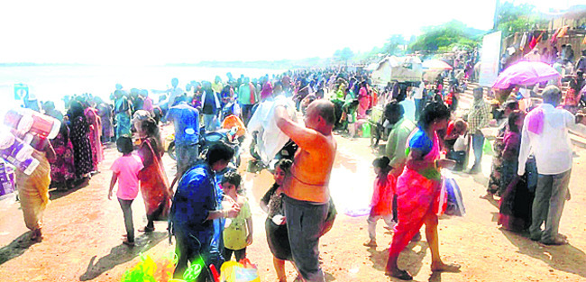 ఒకేరోజు వందశాతం విద్యుత్‌ బిల్లుల చెల్లింపు1