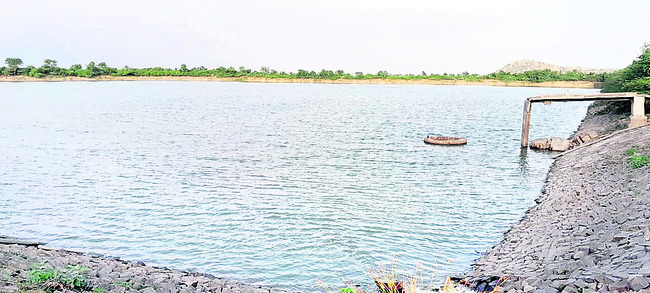 నీటి సమస్య ప్రారంభమైన గ్రామాలు 
1