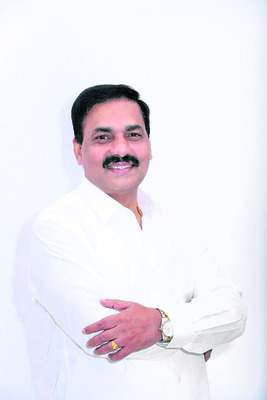 క్రిస్మస్‌ను సుఖసంతోషాలతో జరుపుకోవాలి 
1