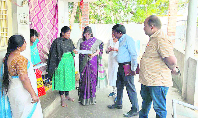 అప్రమత్తంగా ఉండాలి 2