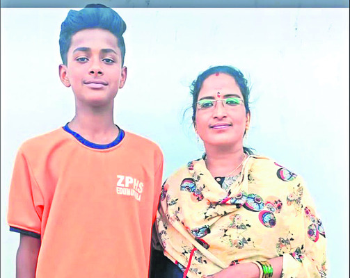 నర్మెట విద్యార్థికి సాహిత్య అకాడమీ ఆహ్వానం1