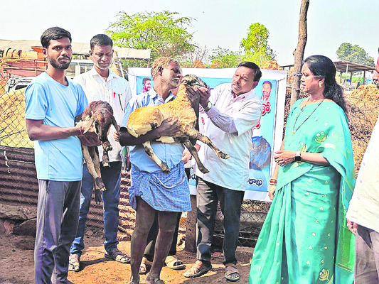 గ్రామాభివృద్ధే లక్ష్యం కావాలి 
2